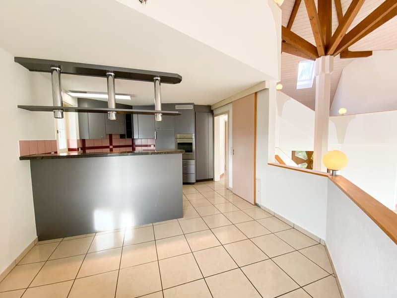 Landhausvilla mit einzigartiger Architektur und Ausbaupotenzial (10)