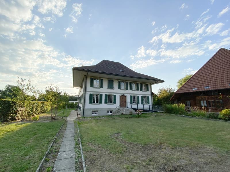 Charmantes Zweifamilienhaus – umgebaut zur Kita und Tagesschule in ruhiger Lage von Lotzwil (2)