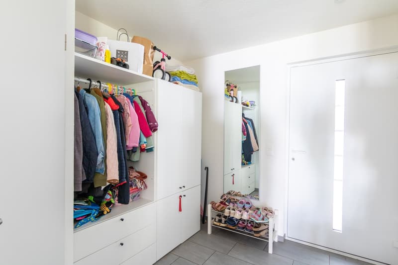 Modernes 5.5-Zimmer-Einfamilienhaus in ruhiger Lage in Niederlenz (3)