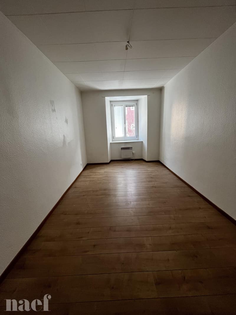 Appartement de 3 pièces proche de la place du marché (5)