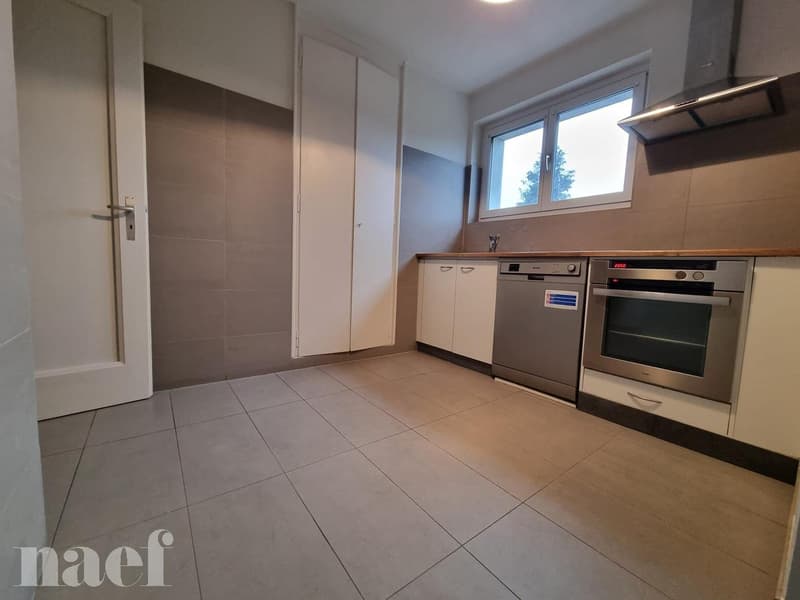 4 pièces rénové récemment proche du centre avec balcon (3)