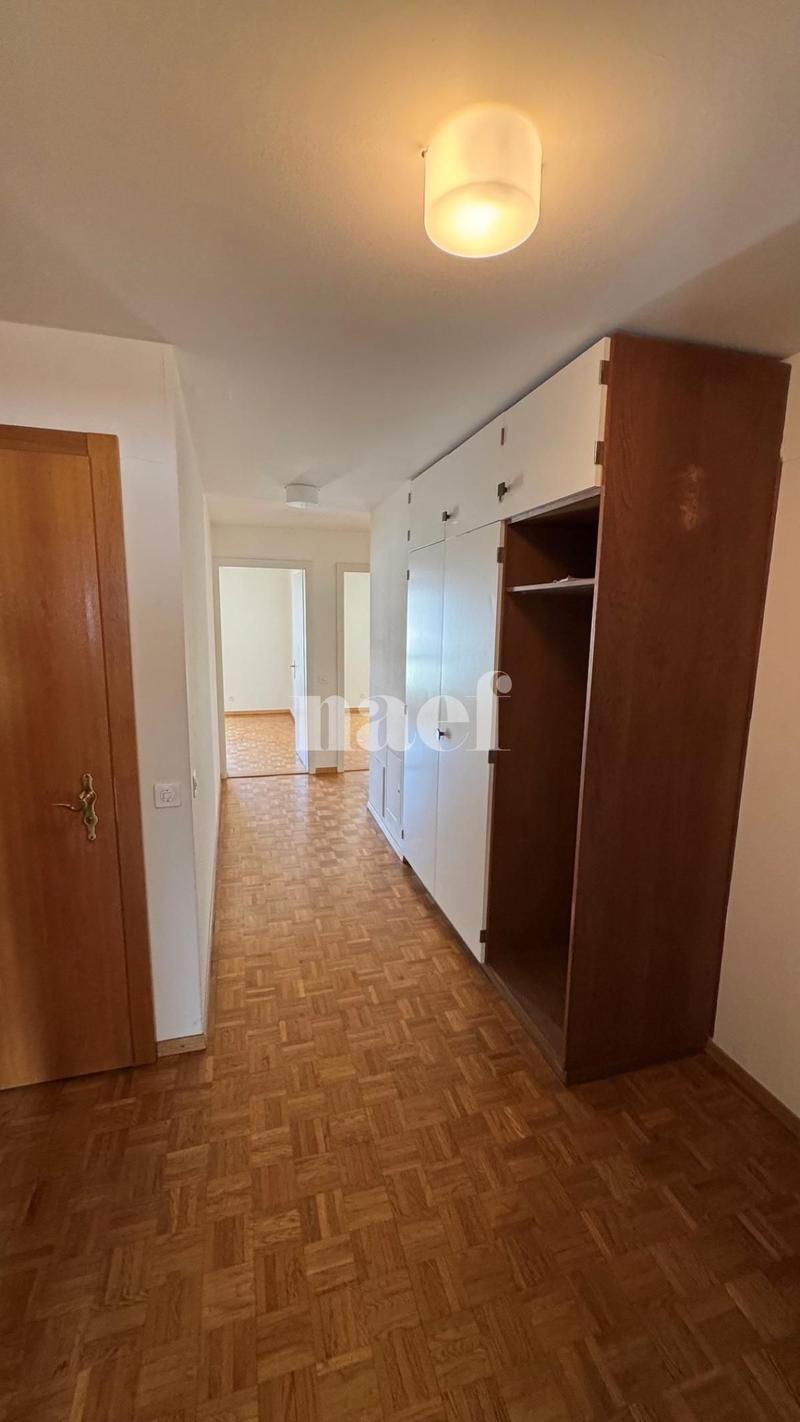 Appartement de 4 pièces avec balcon en centre-ville (7)