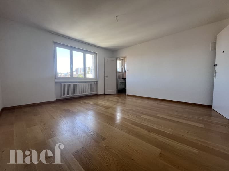 Joli studio rénové (2)