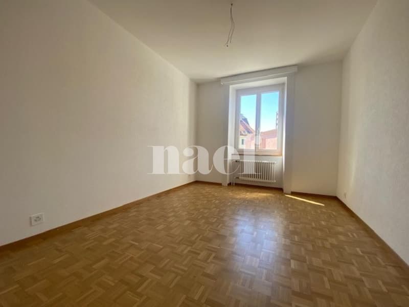 Entièrement rénové - 4 pièces dans un quartier calme (6)