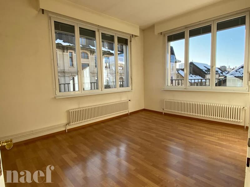 Superbe 3 pièces lumineux avec un long balcon en "L" (4)