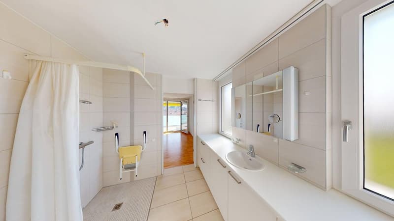 Wohnen ab 50: Qualitativ hochstehende, moderne 3.5-Zimmerwohnung inkl. Carport (12)