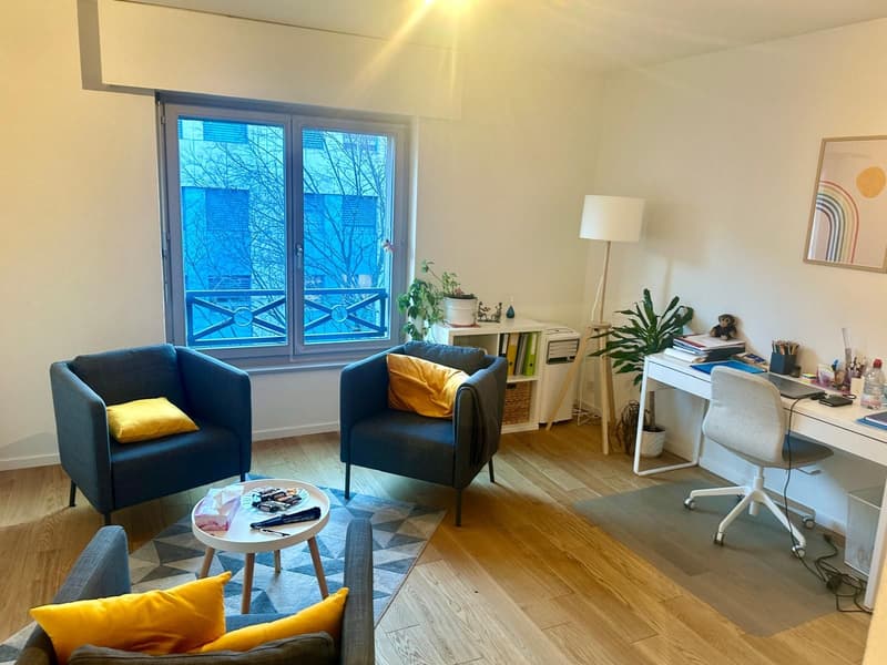 Spacieuse surface commerciale de 140m2 au Centre de Sion | homegate.ch
