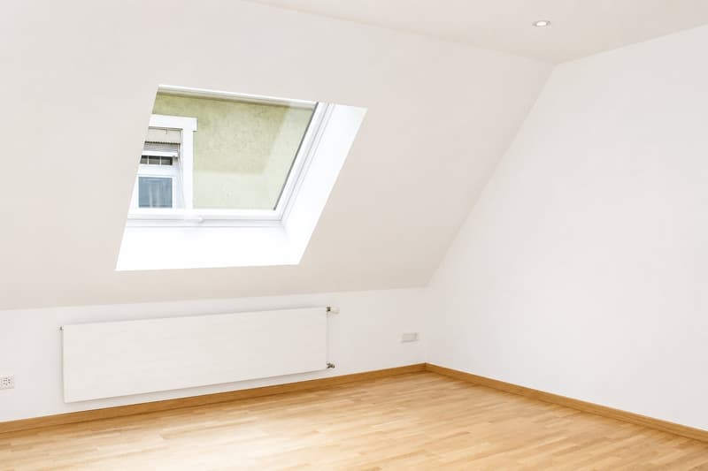 Charmante 4.5-Zimmer-Dachwohnung direkt am See (9)