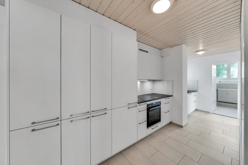 Renditeobjekt an Zentraler Lage - Mehrfamilienhaus mit 5 Wohnungen + 2 Gewerbe (9)