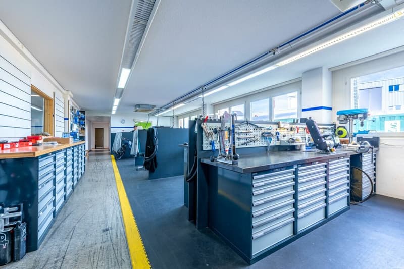 Gewerbeflächen im Erdgeschoss (7)