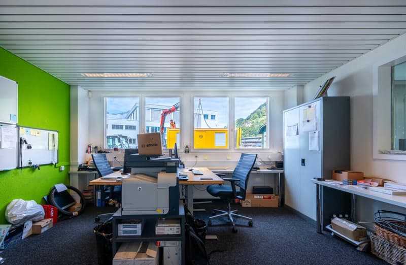 Gewerbeflächen im Erdgeschoss (11)