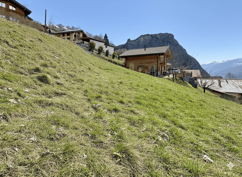 Terrain constructible à vendre à Dugny (3)