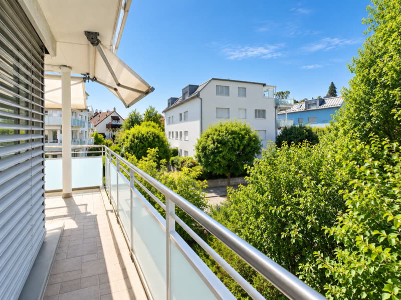 Helle 4.5-Zimmer-Wohnung mit Balkon und Garage in Dietikon (16)