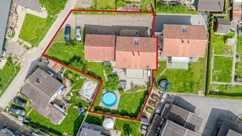 Einfamilienhaus mit viel Platz und weitläufigem Garten (1)
