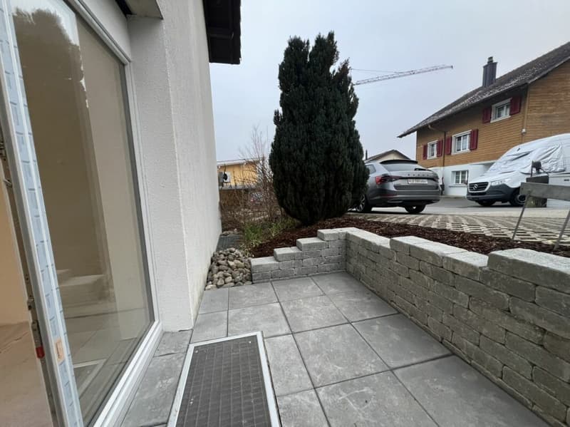 Schmucke 2,5 Zi mit Privatsitzplatz (5)