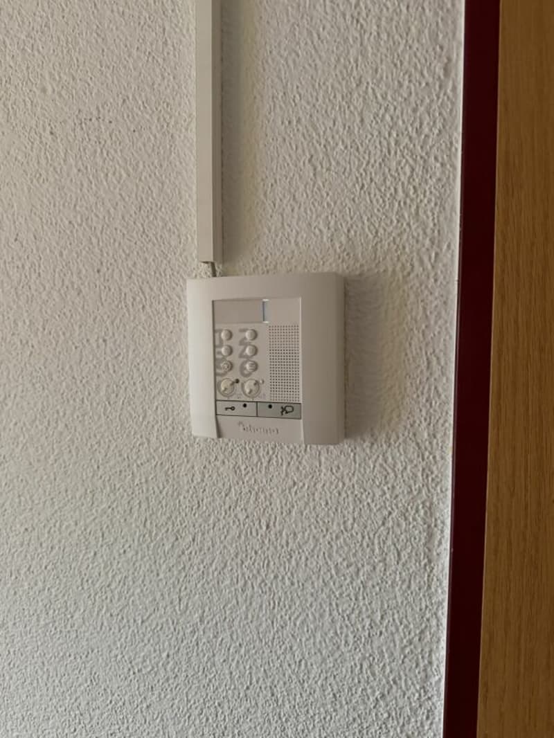 Schöne 1,5 Zimmer mit privater Terrasse (8)