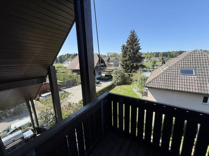 Grosse 4,5 Zimmer für 5-15 Monate (15)