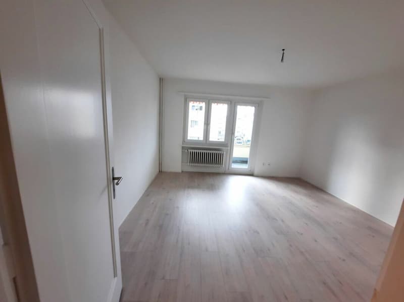 Schöne 3,5Zi-Wohnung an guter Lage (8)