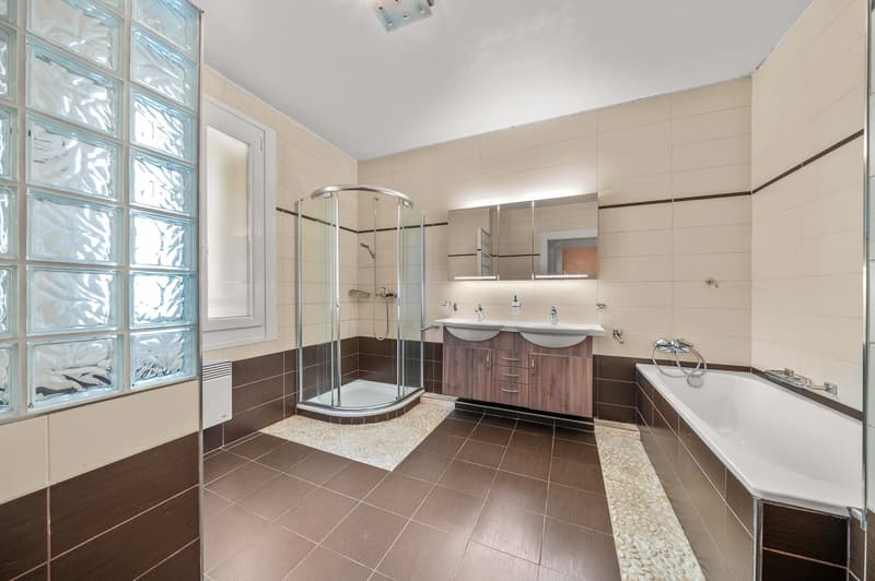 Charmante maison individuelle + studio indépendant - idéalement situé proche du centre-ville (14)