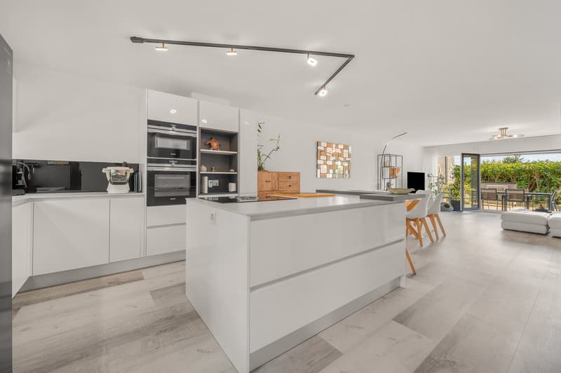 Superbe maison contiguë d'angle de 5,5 pièces - Située à 5min à pied des commodités et transports (5)
