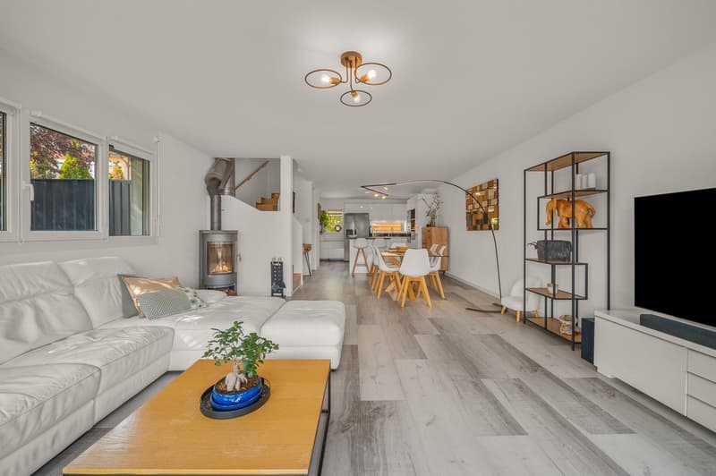 Superbe maison contiguë d'angle de 5,5 pièces - Située à 5min à pied des commodités et transports (3)