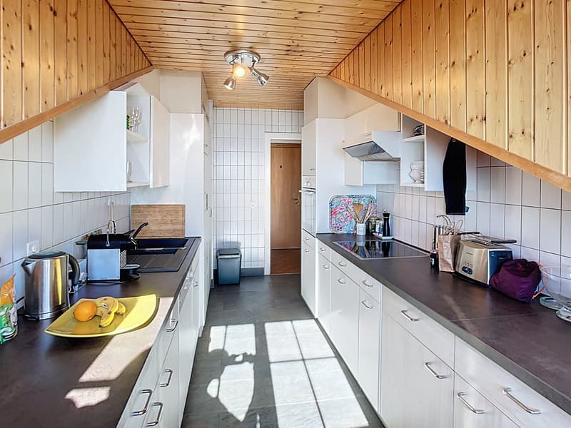 Superbe appartement en attique de 3.5 pièces avec vue sur le lac et les montagnes (6)