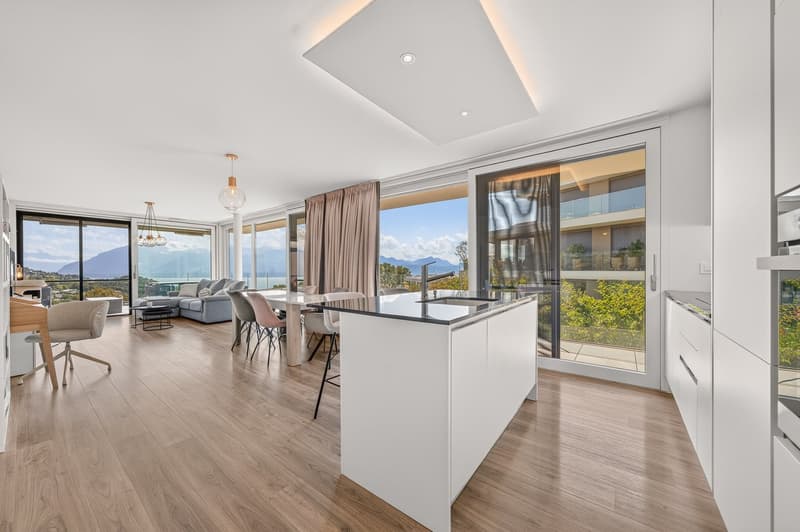 Superbe appartement de 3,5 pièces avec vue imprenable sur le lac et les montagnes - quartier calme (2)