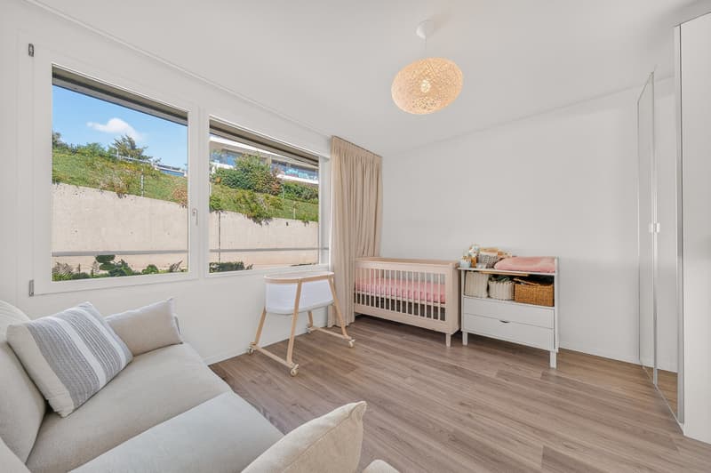 Superbe appartement de 3,5 pièces avec vue imprenable sur le lac et les montagnes - quartier calme (11)