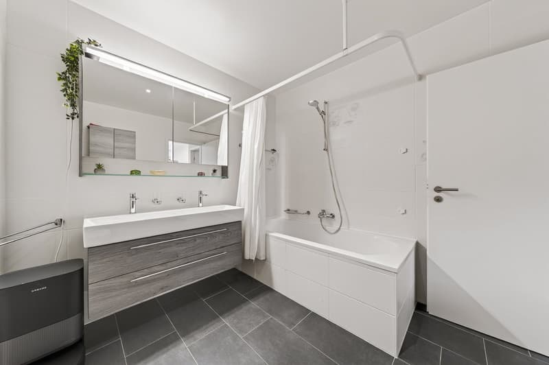 POLIEZ-PITTET - à quelques min. d'Echallens - 4,5 pièces en duplex avec beau dégagement (10)