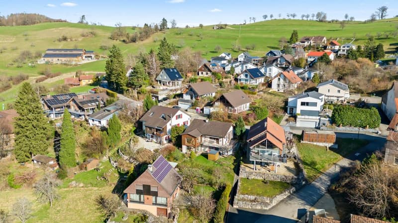 Maison unifamiliale lumineuse dans un endroit calme avec une vue de rêve (14)