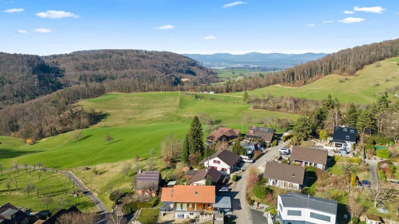 Maison unifamiliale lumineuse dans un endroit calme avec une vue de rêve (15)