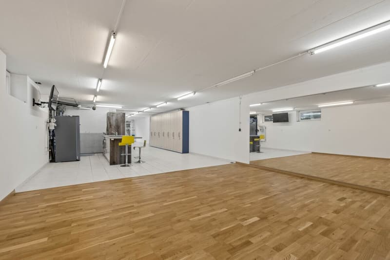 Einfamilienhaus mit Charme und Potenzial in begehrter Lage (im Baurecht) (14)