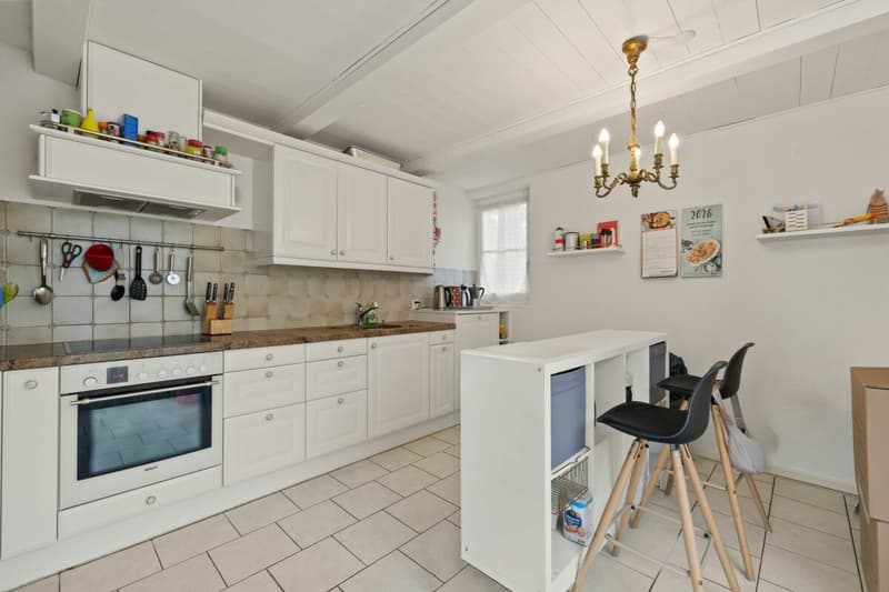 7.5-Zimmer Landhaus mit Weitblick und direkter nähe zur Schule (9)