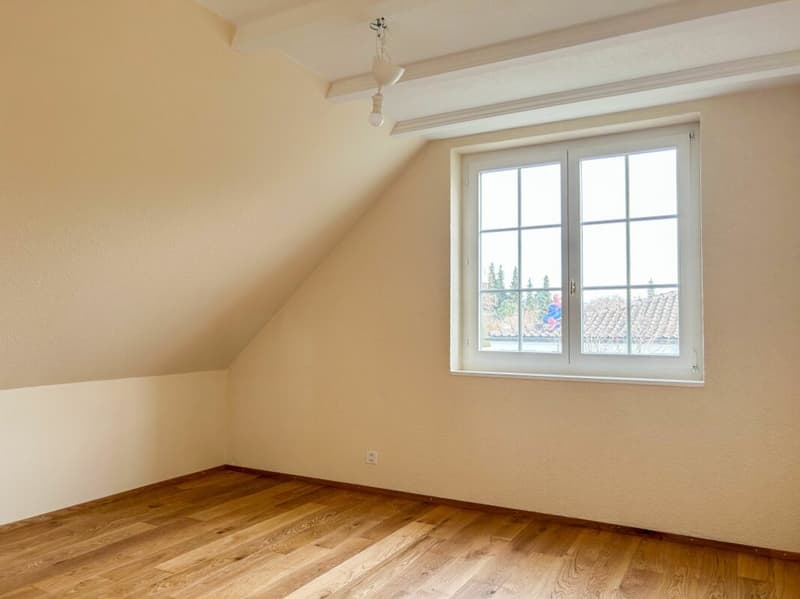 7.5-Zimmer Landhaus mit Weitblick und direkter nähe zur Schule (14)