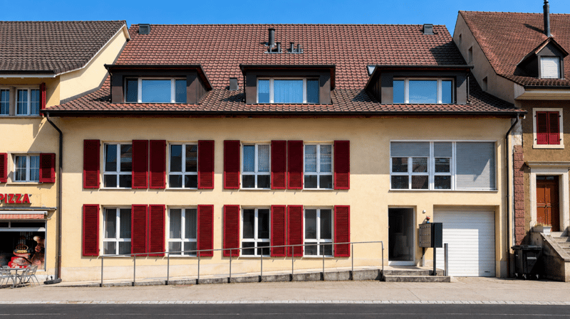 Moderne 2.5-Zimmer Wohnung in Breitenbach (1)