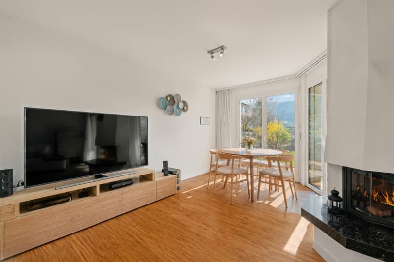 Grosszügiges 6.5-Zimmer Einfamilienhaus mit Pool & Wintergarten (7)