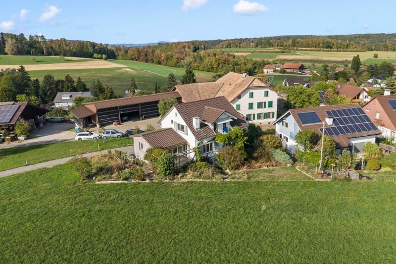 Wohnen am Rand der Bauzone - mit Weitsicht und viel Raum fürs Leben (4)
