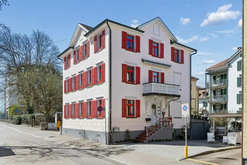 Charmantes Dreifamilienhaus an ruhiger Stadtlage (1)