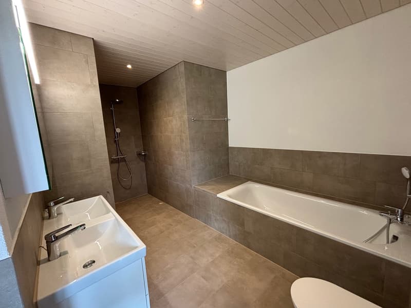 Eltern-Badezimmer_1