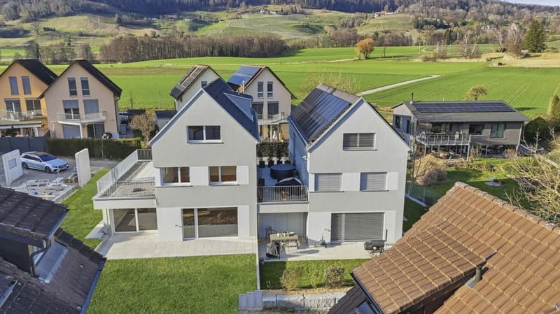 Modern semi-detached house with plenty of space, high-quality finishes, and a garden in Stein am Rhein (17)