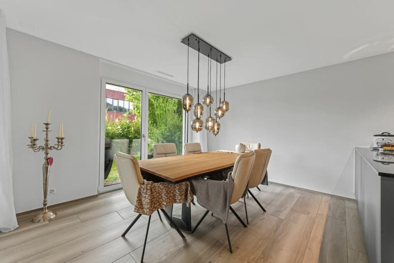 Exklusive Gartenwohnung mit Terrasse und idyllischem Garten in zentraler Lage (6)