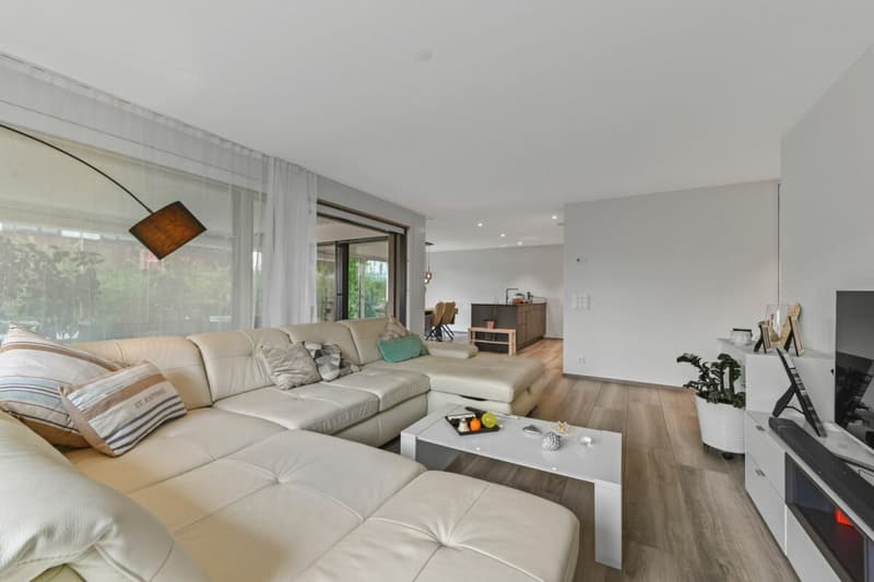 Exklusive Gartenwohnung mit Terrasse und idyllischem Garten in zentraler Lage (11)