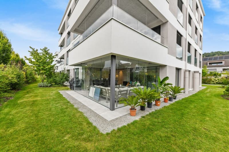 Exklusive Gartenwohnung mit Terrasse und idyllischem Garten in zentraler Lage (1)
