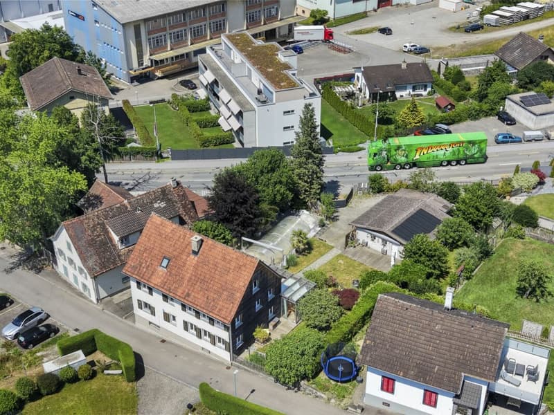 Charme trifft Komfort - Ihr stilvoll saniertes Zuhause mit Pool in Bischofszell (35)