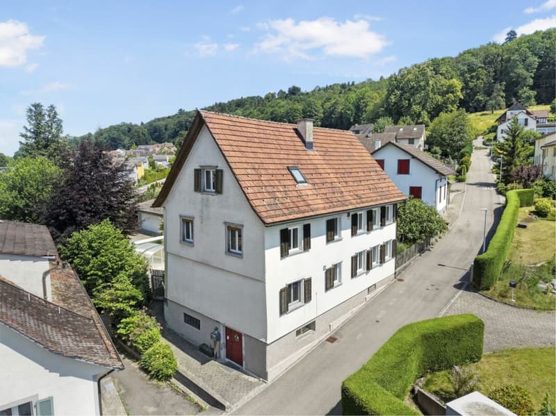 Charme trifft Komfort - Ihr stilvoll saniertes Zuhause mit Pool in Bischofszell (38)