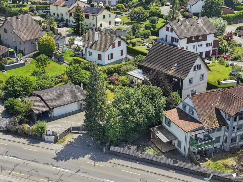 Charme trifft Komfort - Ihr stilvoll saniertes Zuhause mit Pool in Bischofszell (39)