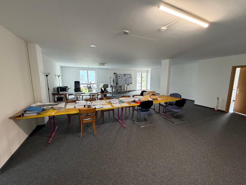 Modernes 3-Zimmer-Büro im Erdgeschoss in Oberriet (3)