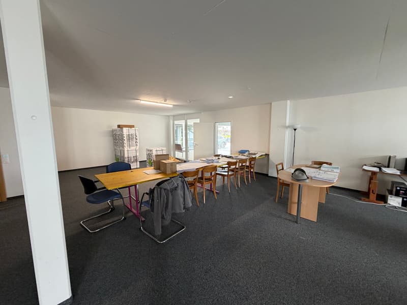 Modernes 3-Zimmer-Büro im Erdgeschoss in Oberriet (5)