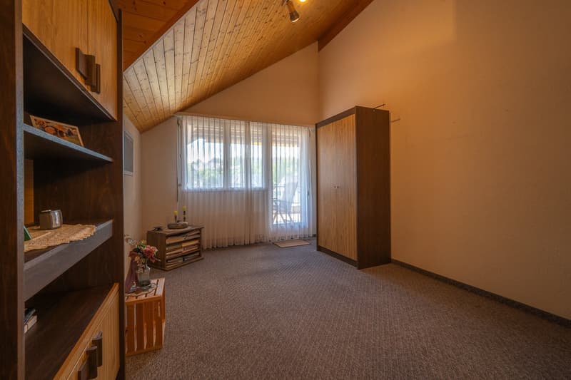 Charmante 4.5-Zimmer-Dachwohnung in Niederuzwil (18)