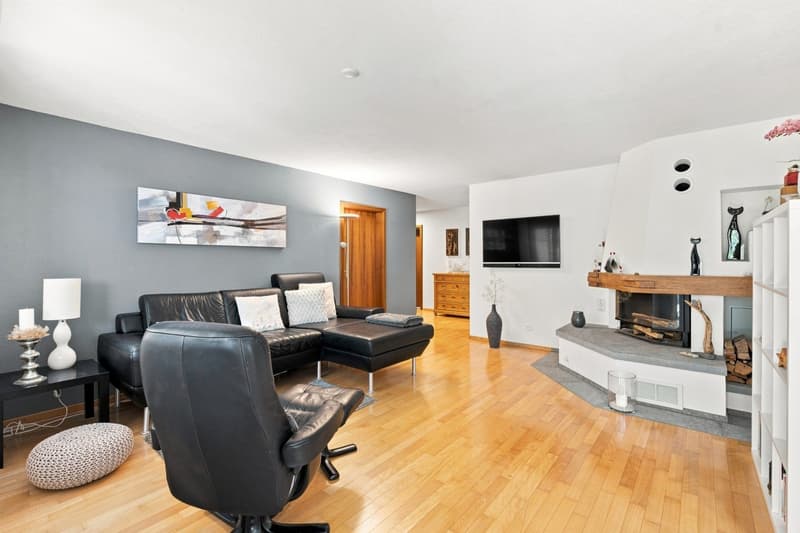 Familienfreundliche 5.5-Zimmer-Gartenwohnung - zentral in Meiringen (11)